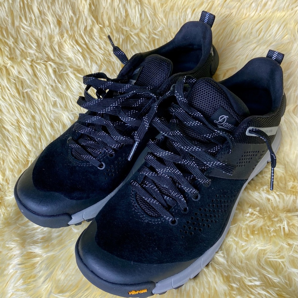 Womens trail gear shoes
